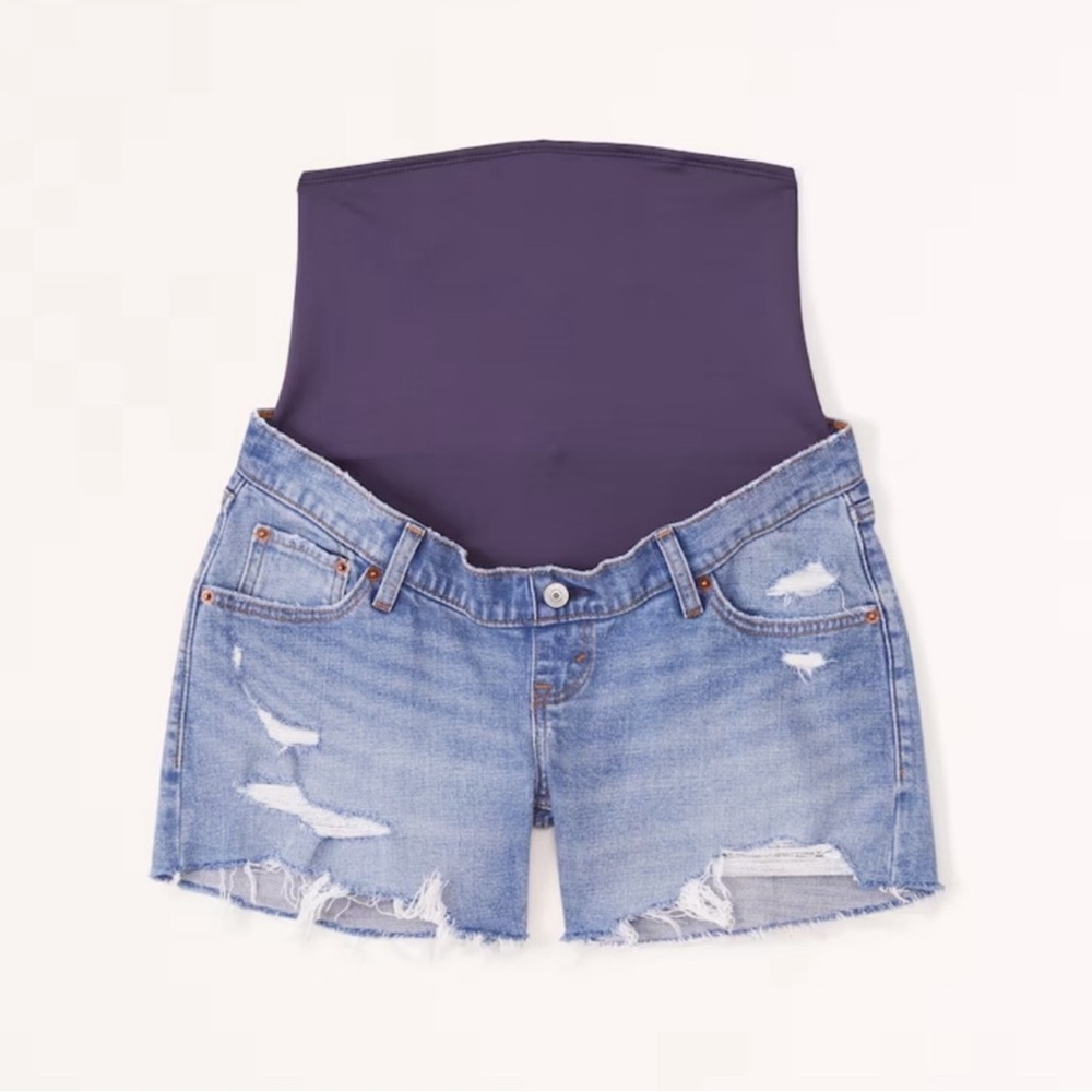 Abercrombie destroyed 4” mom shorts